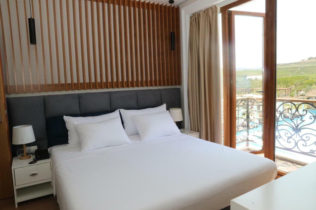 Vinea Resort Дуррес Екстер'єр фото
