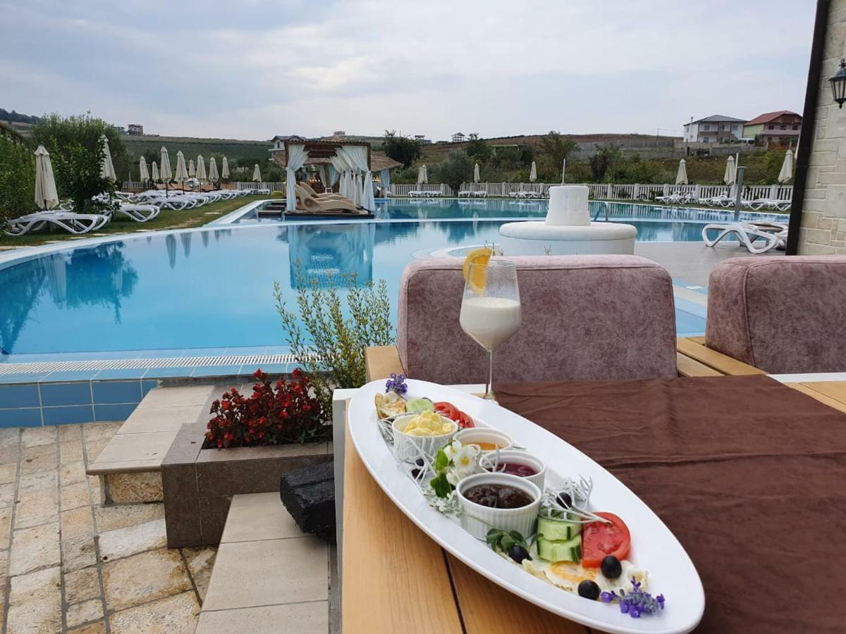Vinea Resort Дуррес Екстер'єр фото